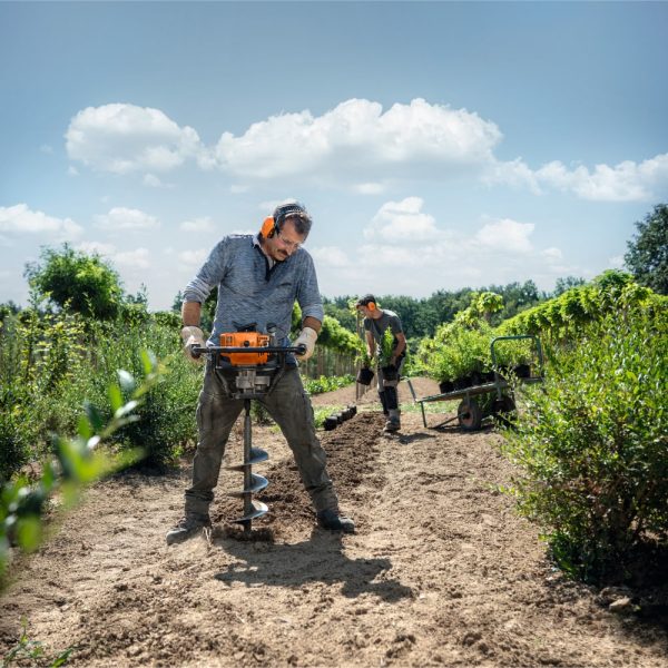 STIHL BT 230 EARTH AUGER - Image 2